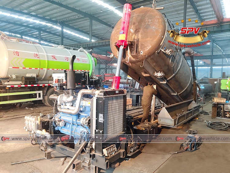 13,500 Litres Vacuum Jetting Tank SKD-3 13,500 Litres Vacuum Jetting Tank SKD-3